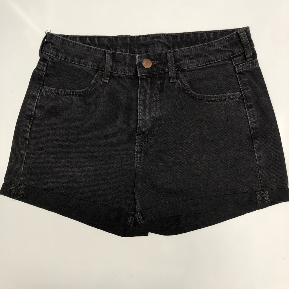 H&M regular waist shorts size 4